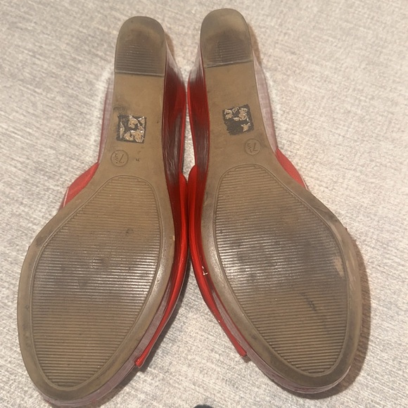 Chinese Laundry red patent leather high heel wedge open toe shoes Size 7.5 - Picture 10 of 13